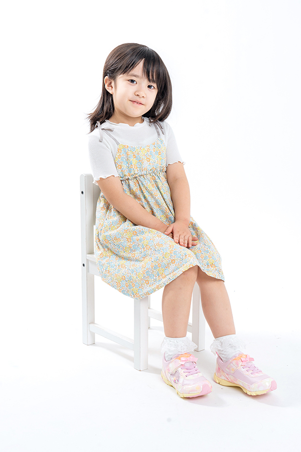 Reika   女の子 モデル画像07