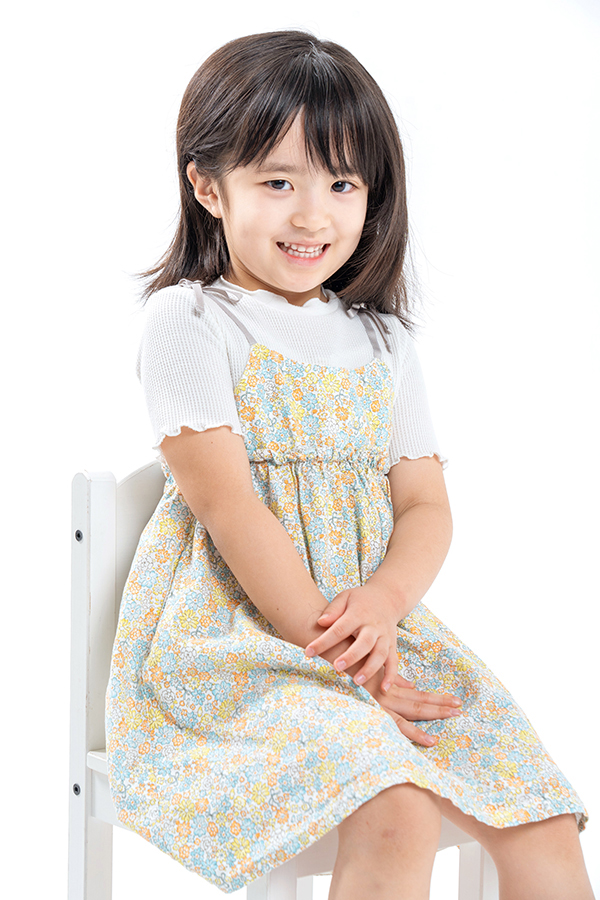 Reika   女の子 モデル画像09