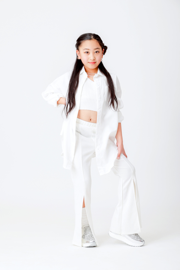 AYASE 関西  女の子 モデル画像03