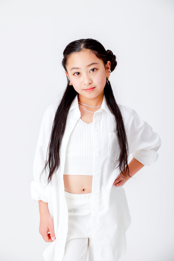 AYASE 関西  女の子 モデル画像05