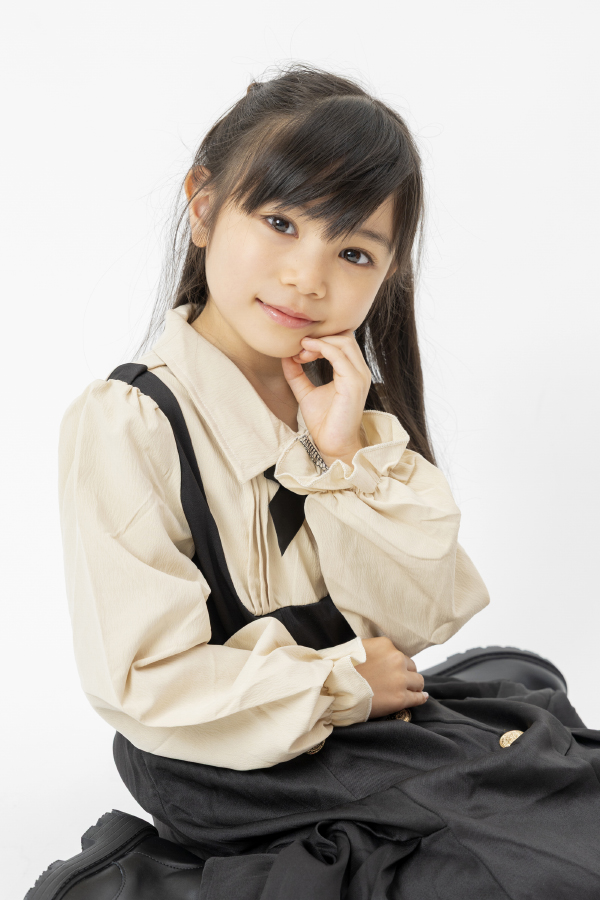 みや  小学生  モデル画像08