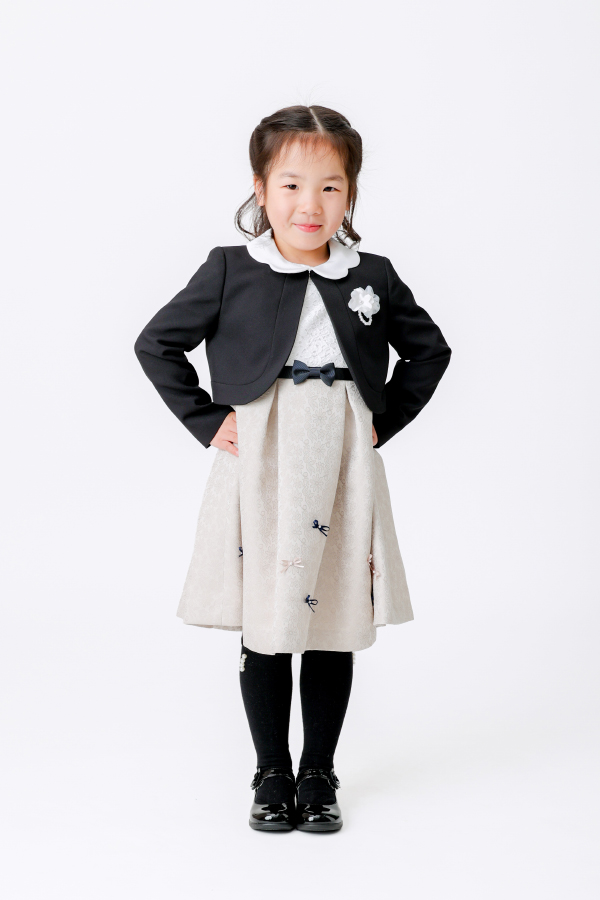 ENA   女の子 モデル画像08