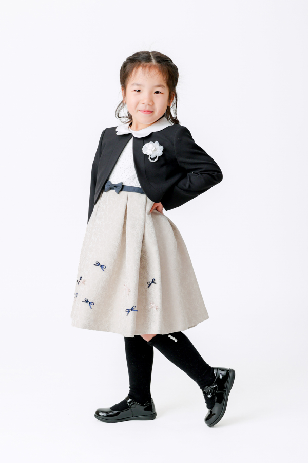 ENA   女の子 モデル画像09