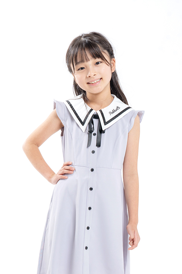 aki  小学生 女の子 画像01