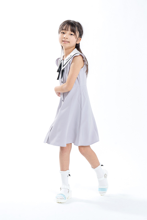 aki  小学生 女の子 画像02