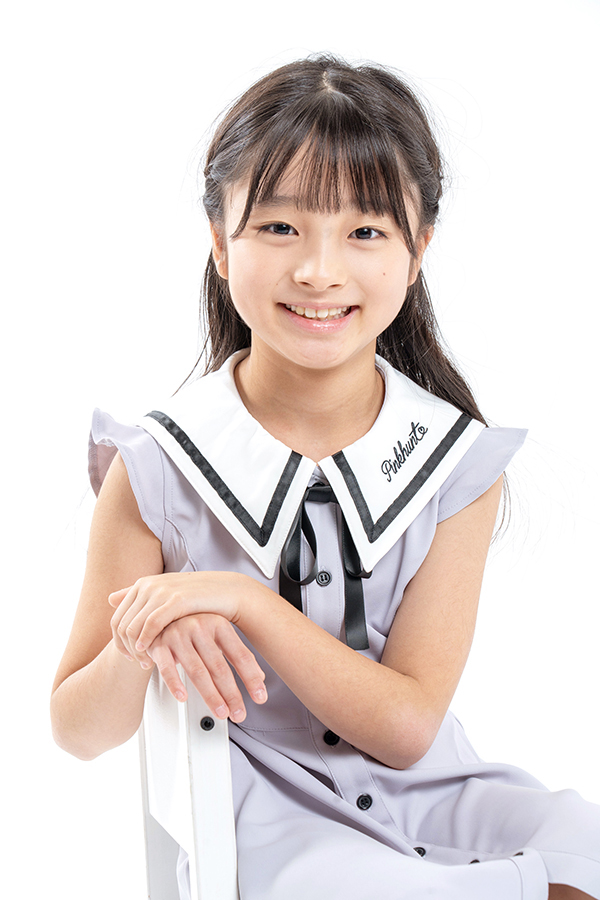 aki  小学生 女の子 画像10
