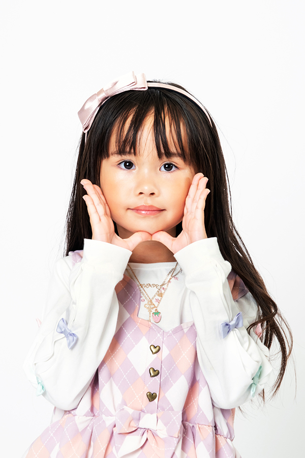 Elsa   女の子 モデル画像03