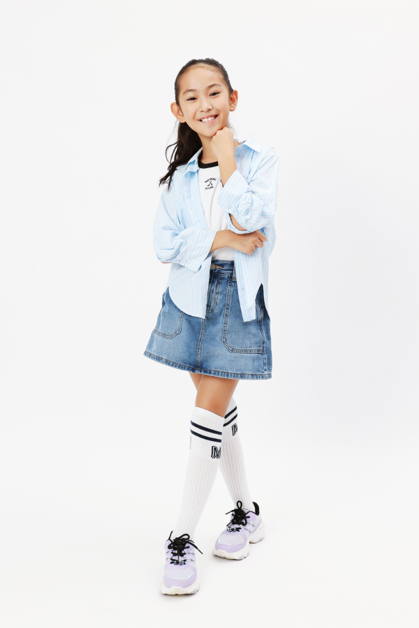 実来 中部 小学生 女の子 モデル画像01