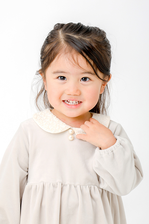 柚凪   女の子 モデル画像01