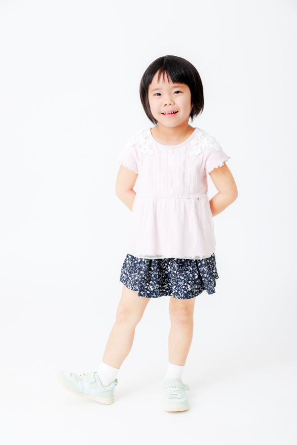 りこ   女の子 モデル画像01