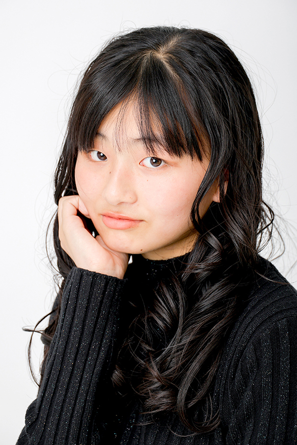 HINA  Over13 女性 モデル画像06