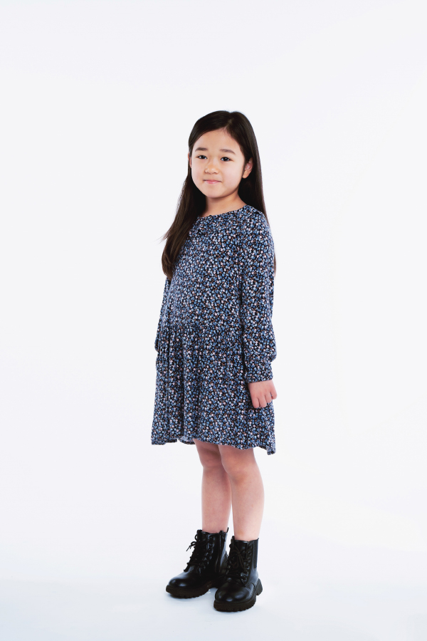 LINA 関東 小学生 女の子 画像01