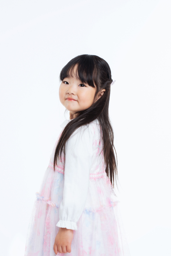 HINA   女の子 モデル画像09