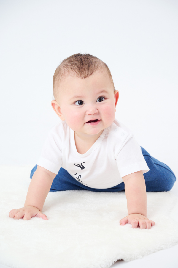 恵絆 関東 0～1歳 男の子 モデル画像01