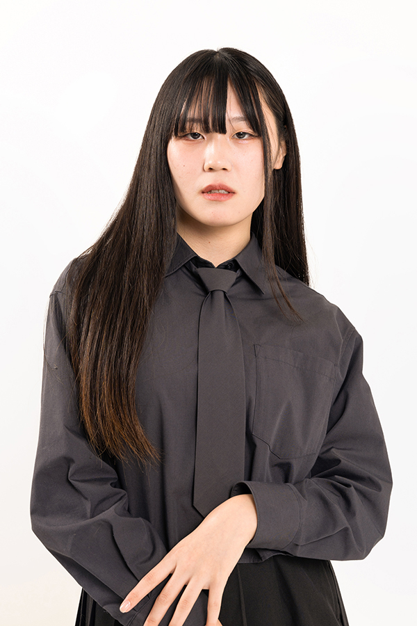 Emma 中部 Over13 女性 モデル画像01