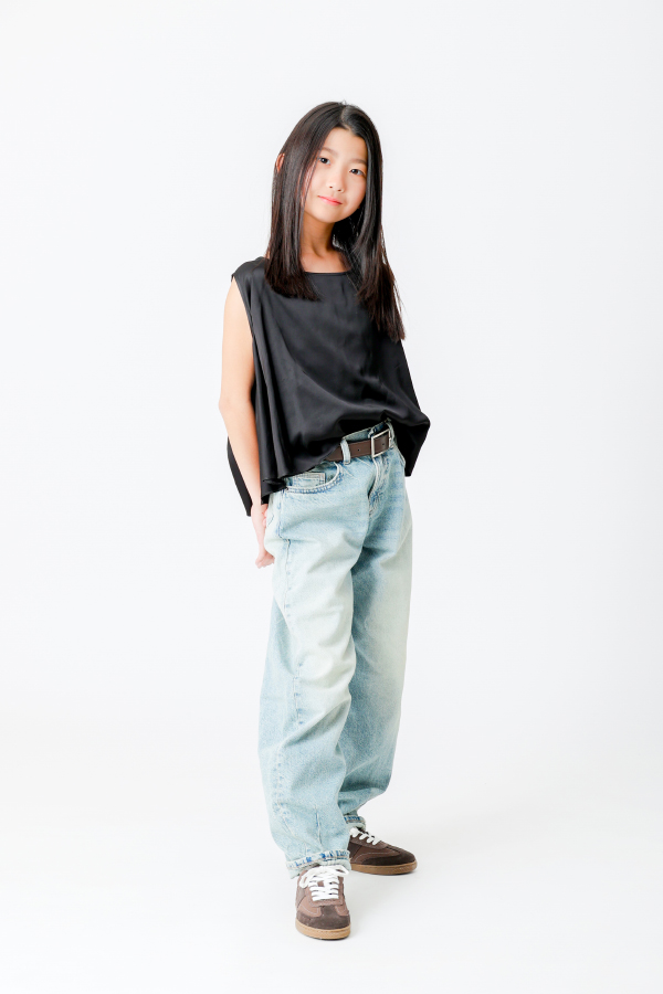 山嵜 葵 関西  女の子 モデル画像01