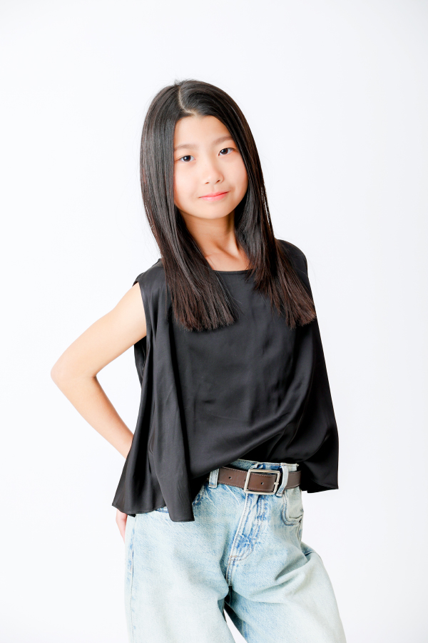 山嵜 葵 関西  女の子 モデル画像06
