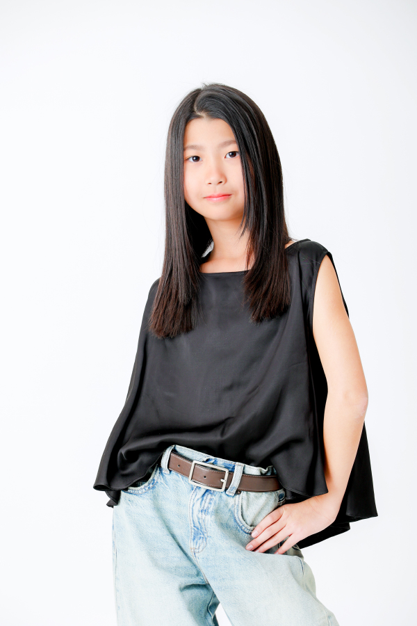 山嵜 葵 関西  女の子 モデル画像08