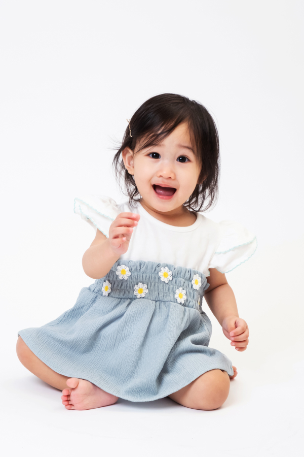 花木 綾 中部 0～1歳 女の子 モデル画像04