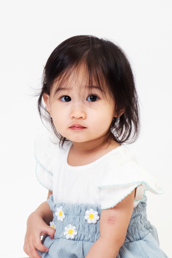 花木 綾 中部 0～1歳 女の子 モデル画像07