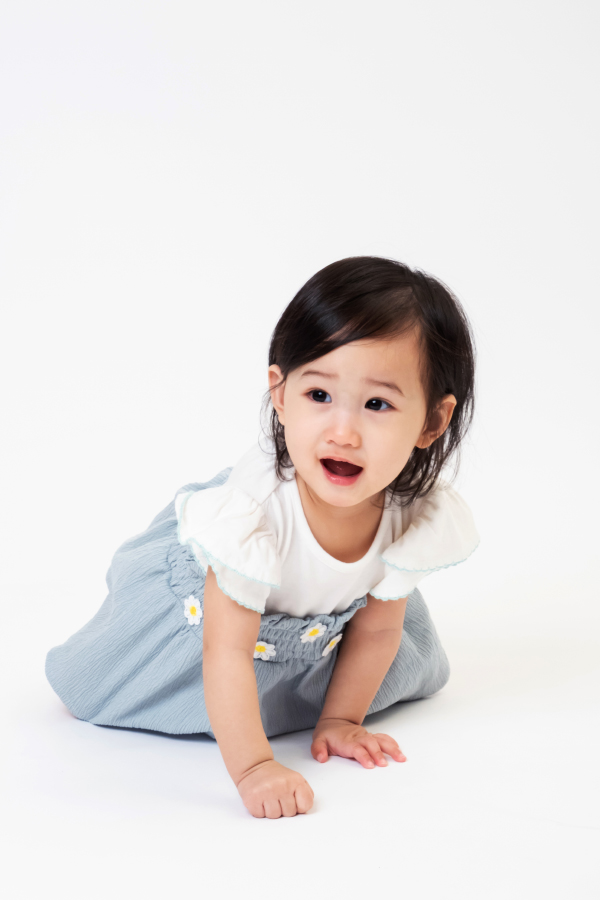 花木 綾 中部 0～1歳 女の子 モデル画像09