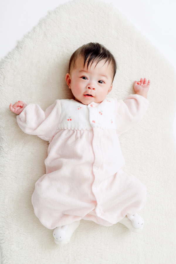 IONA 関西 0～1歳 女の子 モデル画像01