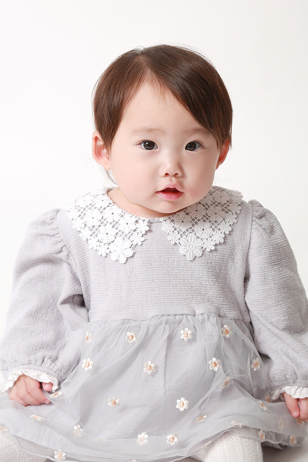 あきな 関東 0～1歳 女の子 モデル画像02