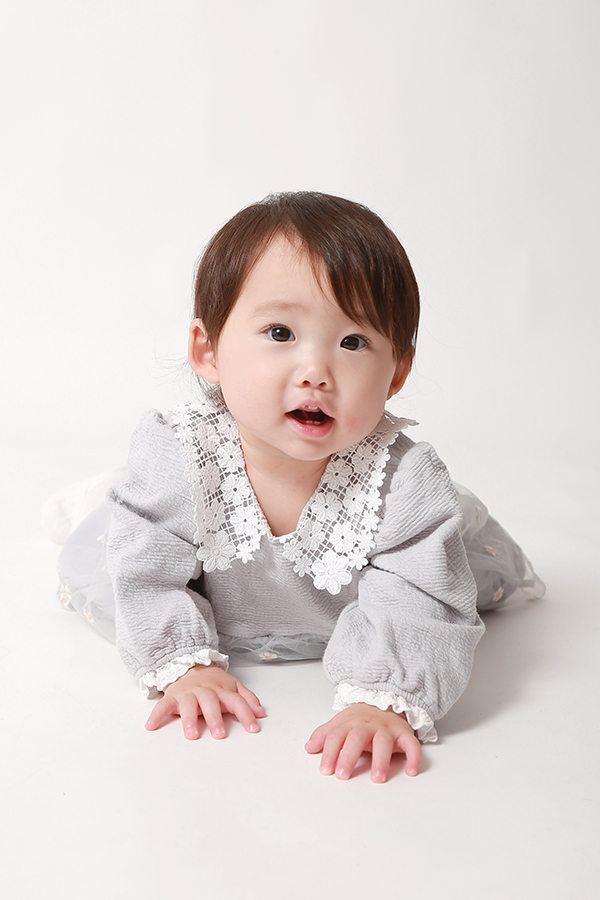 あきな 関東 0～1歳 女の子 モデル画像07
