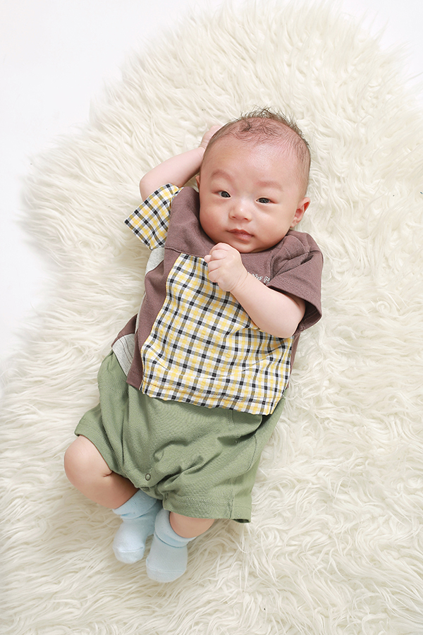 篠﨑 凪  0～1歳 男の子 画像01