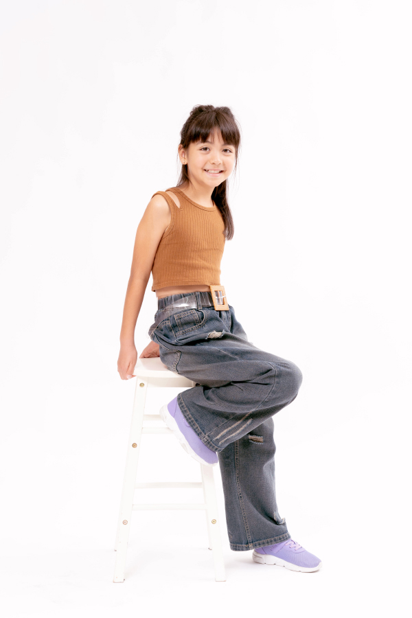 Leona 中部 小学生 女の子 モデル画像07