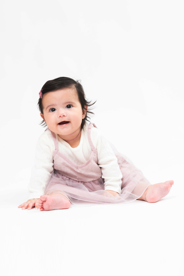 アリシア 中部 0～1歳 女の子 モデル画像01