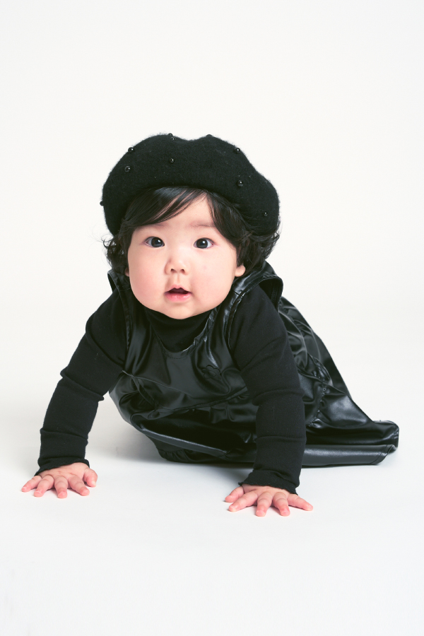 ここは 関東 0～1歳 女の子 モデル画像01